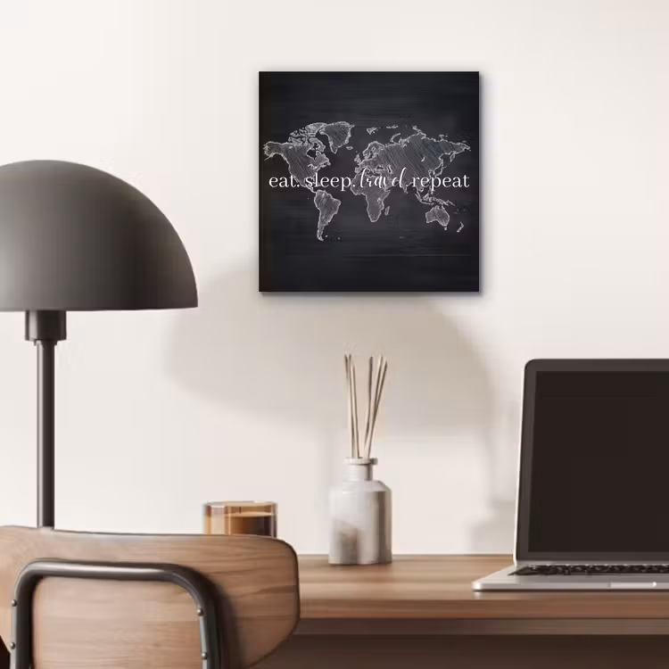 Krijt - Zwart - Quote - Wereldkaart aluminium wit klein -sfeer5
