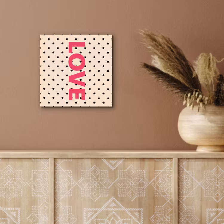 Love - Stippen - Roze aluminium wit klein -sfeer4