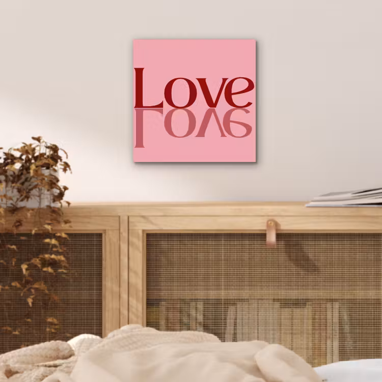 Love - Roze - Spiegeling aluminium wit klein -sfeer3