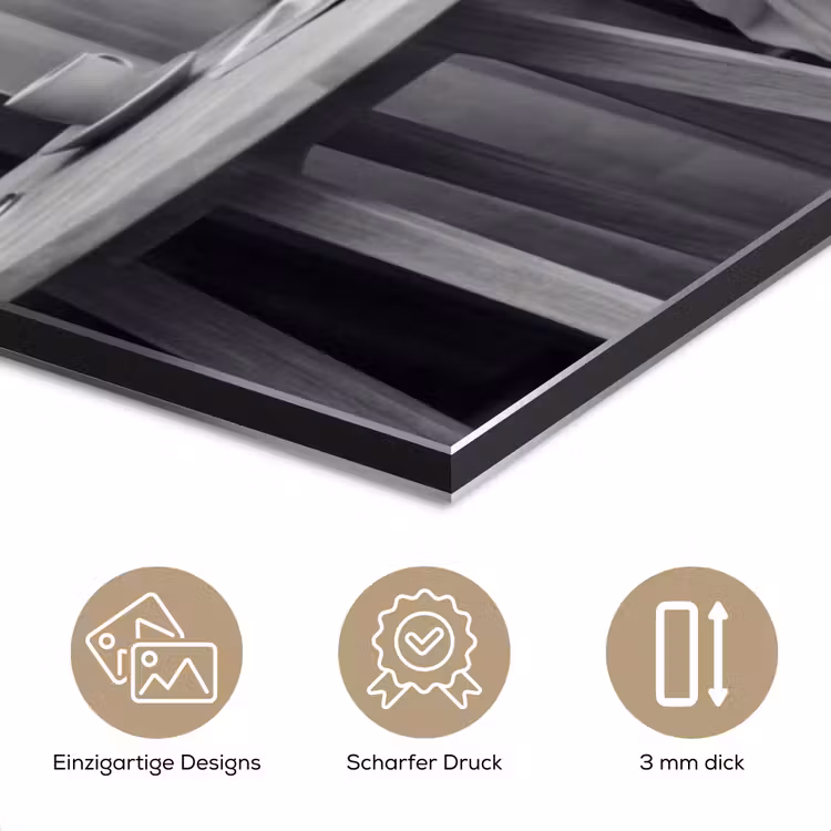 Modern - Vrouw - Zwart - Wit aluminium wit klein -closeup_DE
