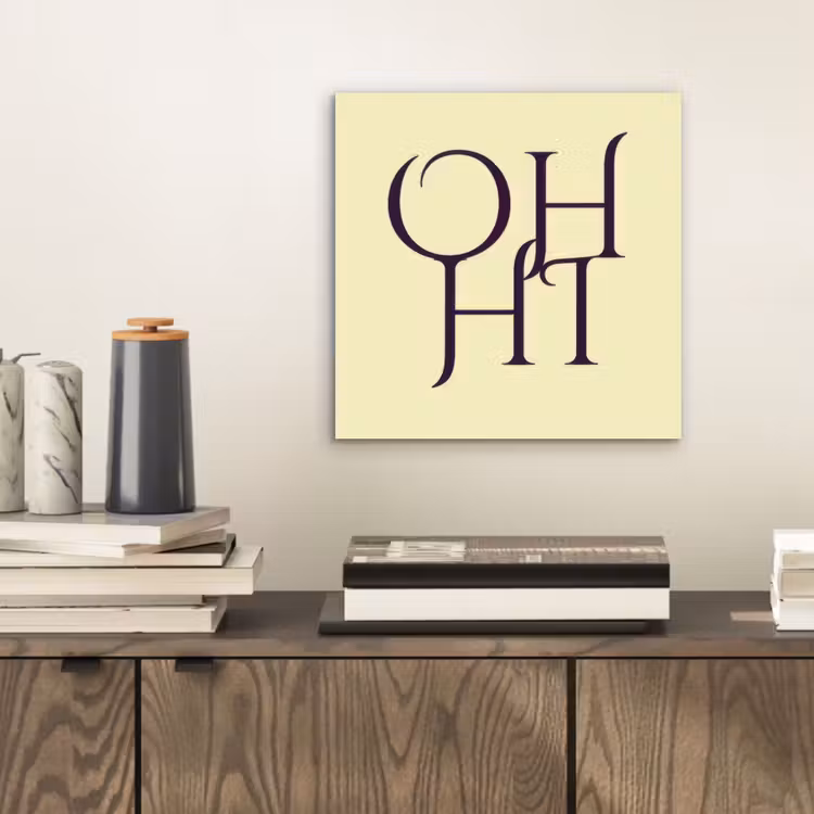 Oh hi - Geel - Monogram aluminium wit klein -sfeer1