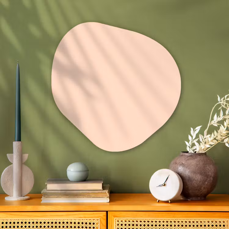 Pale - Peach - Nude Wandcirkel Organisch Aluminium middel 851 -sfeer2