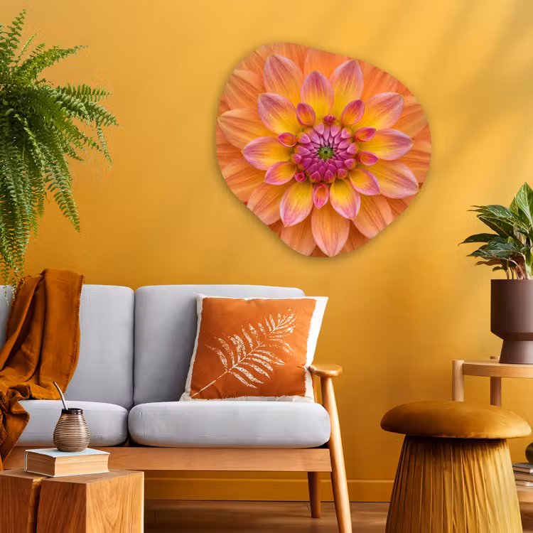 Dahlia - Bloem - Oranje Wandcirkel Organisch Aluminium middel -sfeer4