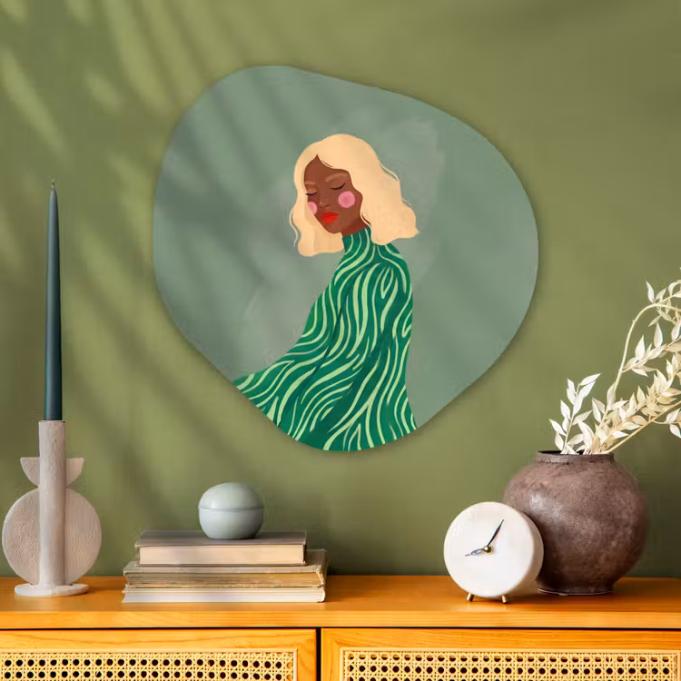 Vrouw - Portret - Illustratie - Modern - Groen Wandcirkel Organisch Aluminium middel -sfeer2