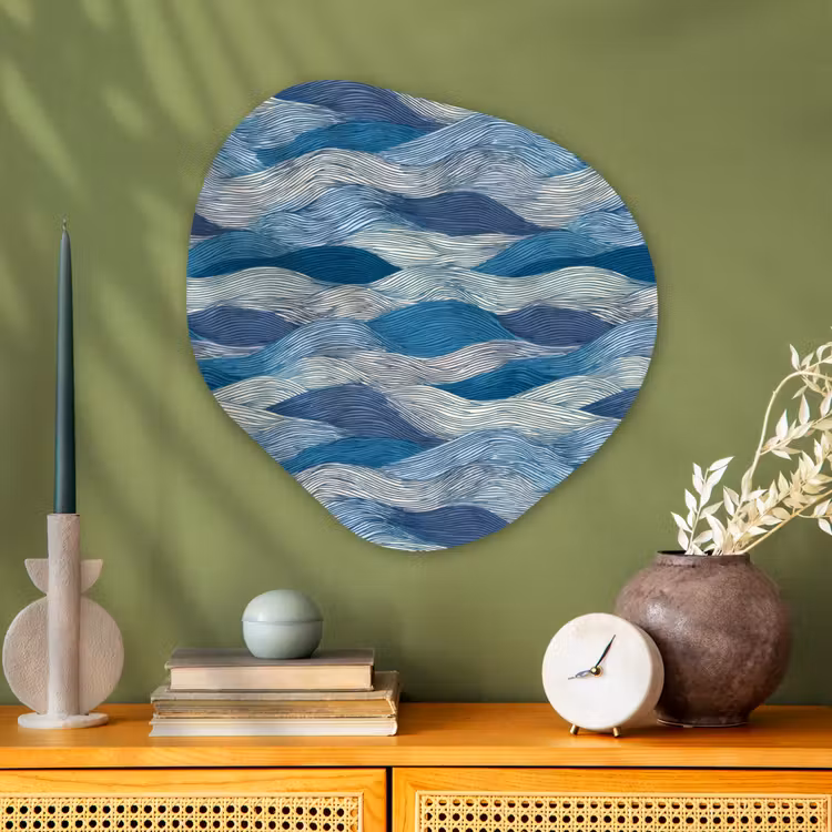 Getekend - Blauw - Wit - Golvend - Streepjes Wandcirkel Organisch Aluminium middel 851 -sfeer2