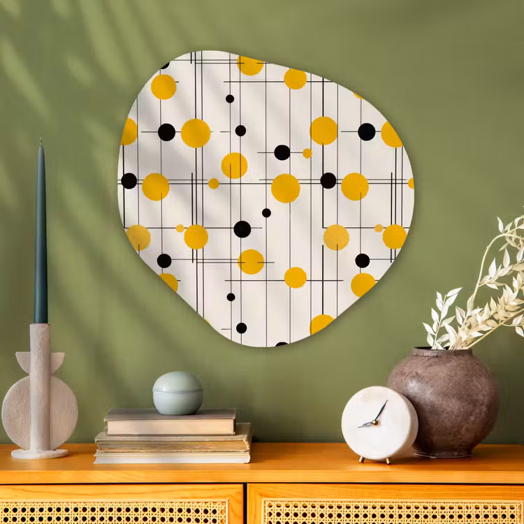Geometrisch - Retro - Lijnen - Okergeel - Zwart Wandcirkel Organisch Aluminium middel 851 -sfeer2