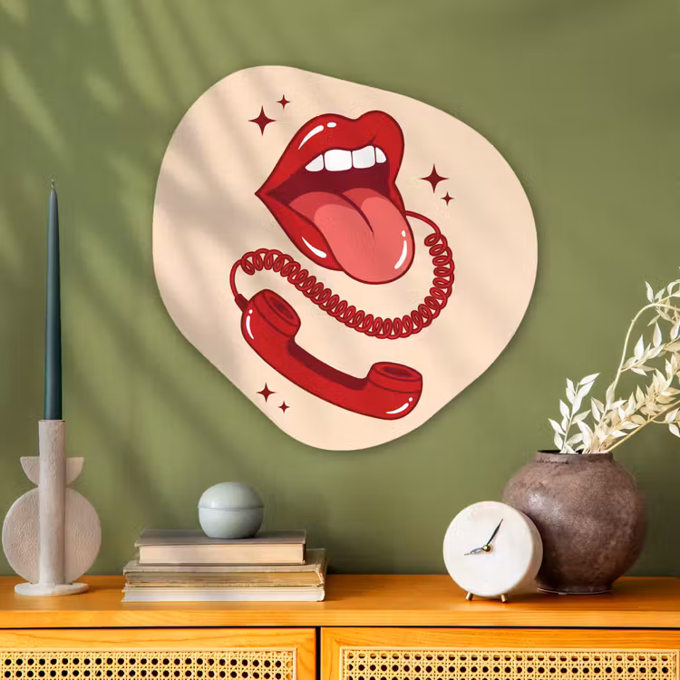 Mond - Telefoon - Popart - Rood - Illustratie Wandcirkel Organisch Aluminium middel -sfeer2