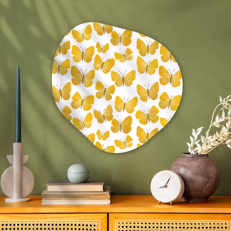 Vlinders - Botanisch - Illustratie - Geel - Wit Wandcirkel Organisch Aluminium middel 851 -sfeer2