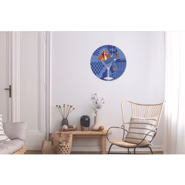 Vrouw - Martini glas - Abstract - Blauw - Kunst Wandcirkel aluminium klein -woonkamer
