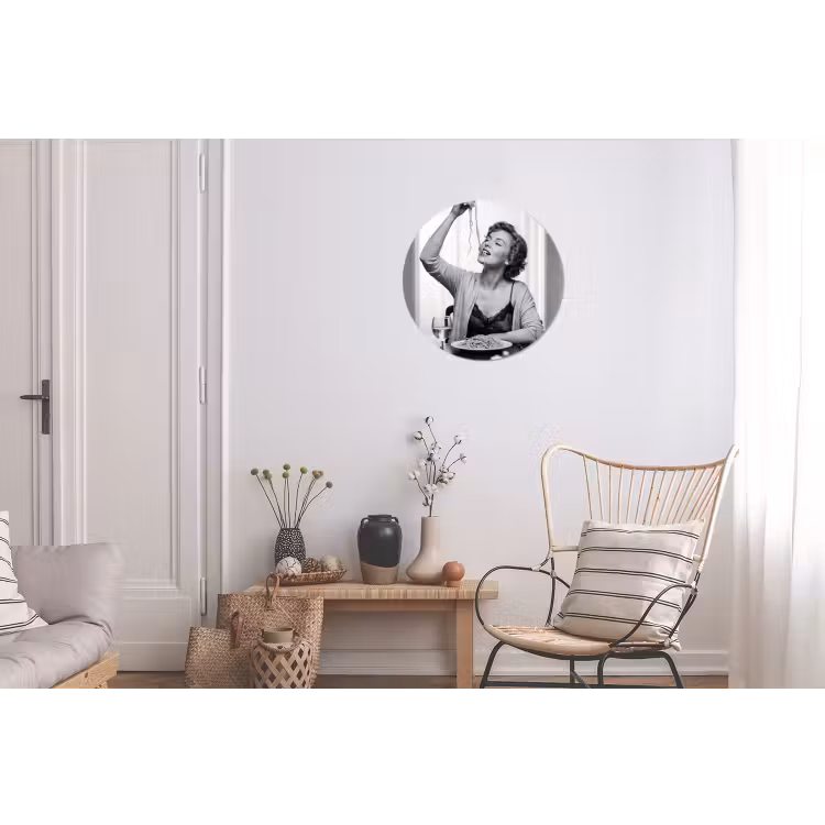 Vrouw - Spaghetti - Zwart - Wit Wandcirkel aluminium klein -woonkamer