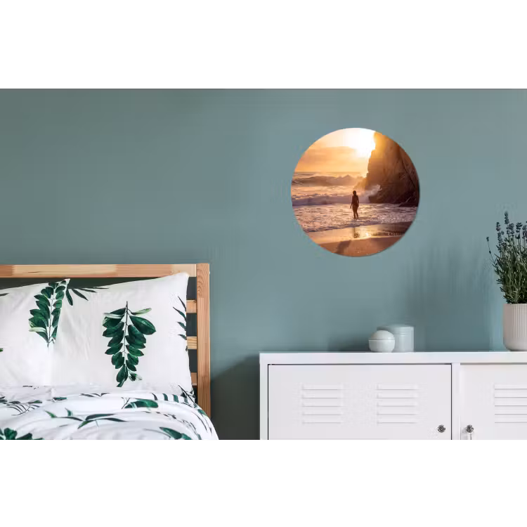 Mensen - Oceaan - Zonsondergang - Kust - Goud Wandcirkel aluminium klein -slaapkamer