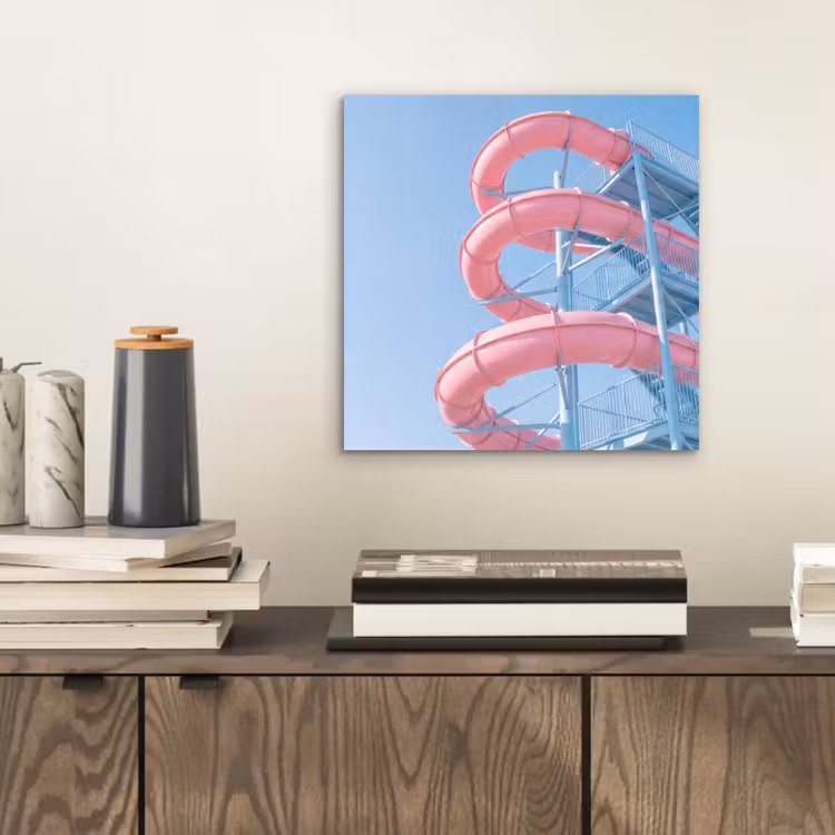 Glijbaan - Waterpark - Spiraal - Modern - Roze aluminium wit klein -sfeer1