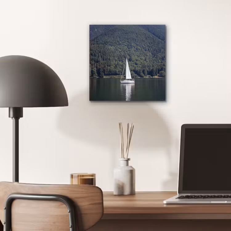 Zeilboot - Water - Bergen - Natuur - Groen aluminium wit klein -sfeer5