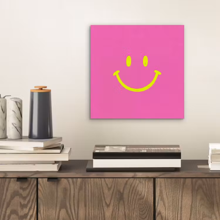 Smiley - Vrolijk - Roze aluminium wit klein -sfeer1