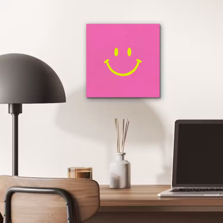 Smiley - Vrolijk - Roze aluminium wit klein -sfeer5