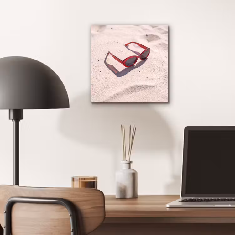 Zonnebril - Strand - Vakantie - Rood aluminium wit klein -sfeer5