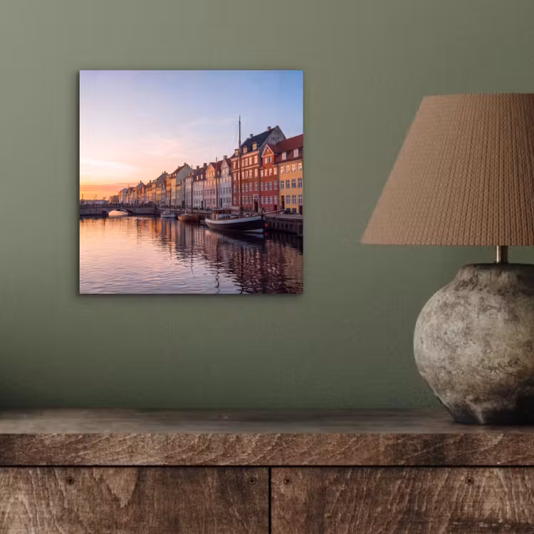 Stad - Gracht - Zonsondergang - Klassiek - Kleurrijk aluminium wit klein -sfeer2