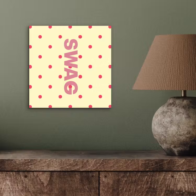 Swag - Roze - Stippen - Geel aluminium wit klein -sfeer2