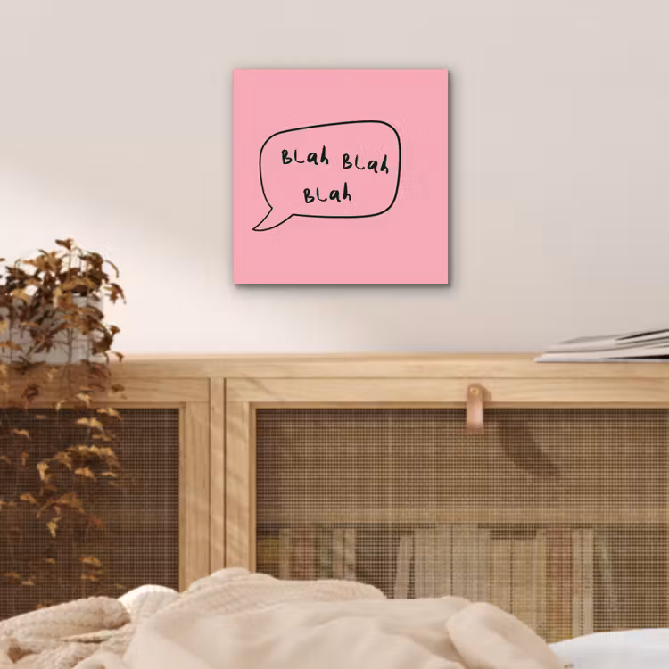 Tekstwolkje - BLAH BLAH BLAH - Roze aluminium wit klein -sfeer3