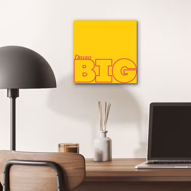 Dream big - Geel - Grafisch aluminium wit klein -sfeer5