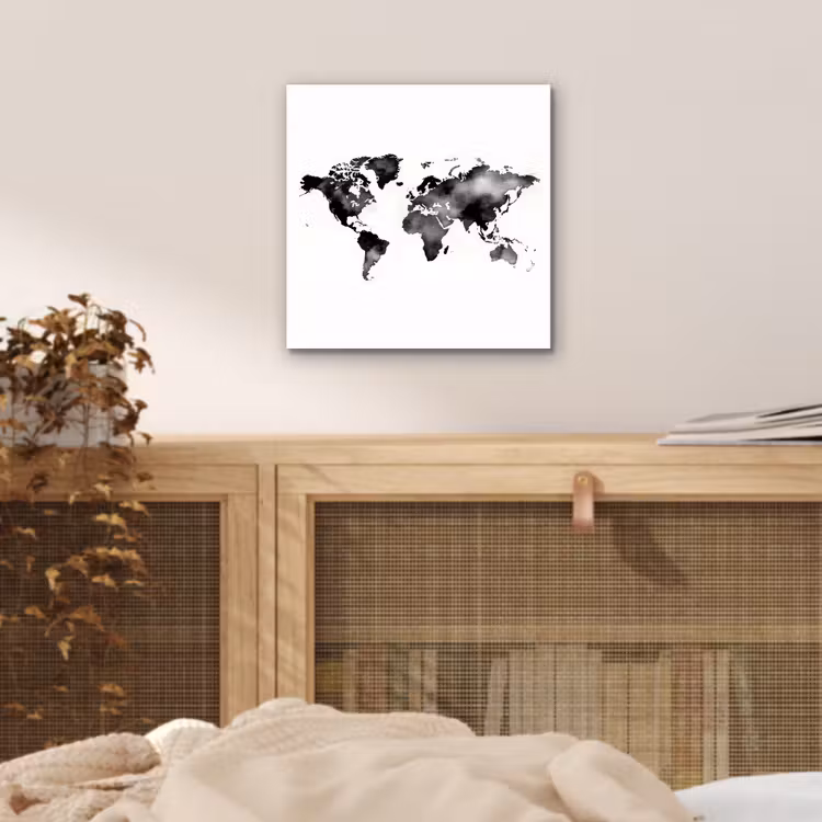 Wereldkaart - Aquarel - Zwart aluminium wit klein -sfeer3