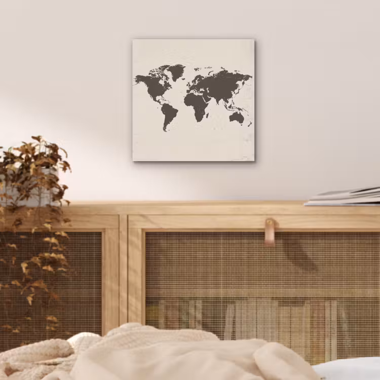 Wereldkaart - Stempelstijl - Ruw aluminium wit klein -sfeer3