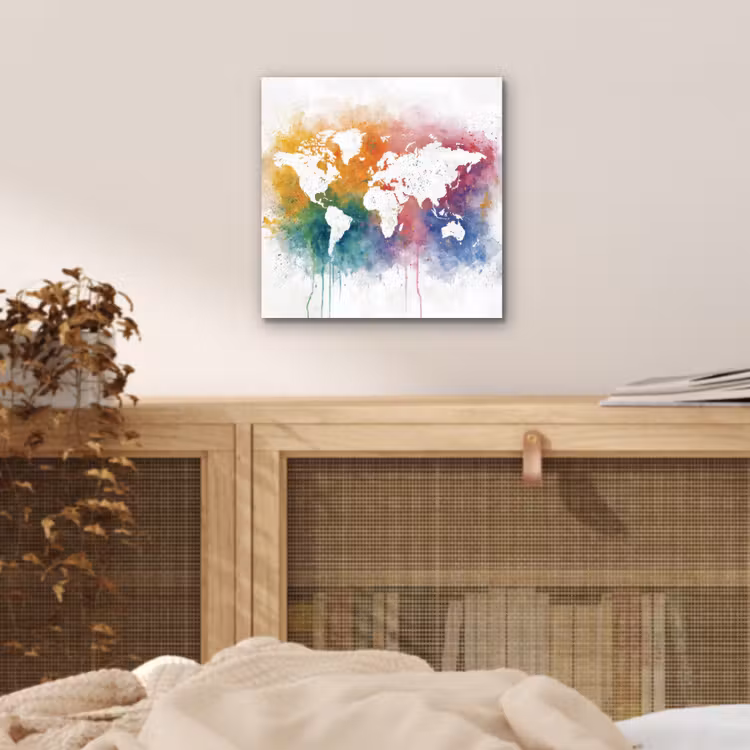 Wereldkaart - Omlijst - Verfspatten - Regenboogkleuren aluminium wit klein -sfeer3