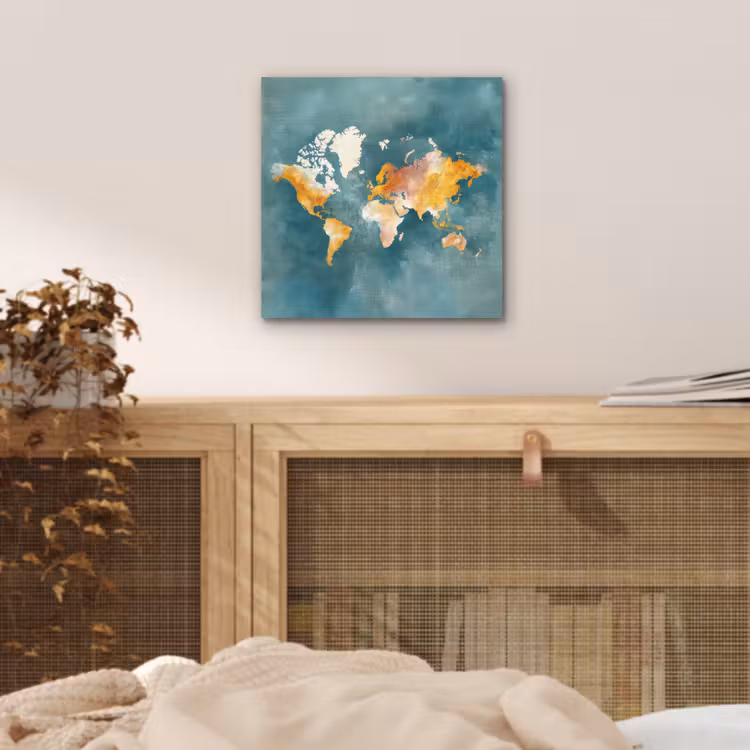 Wereldkaart - Verweerd - Blauw aluminium wit klein -sfeer3