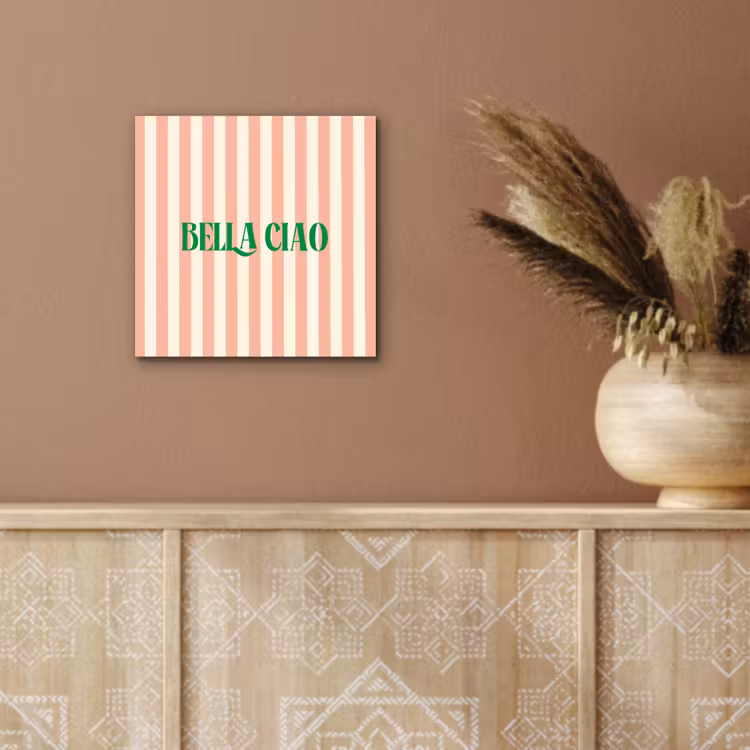 Zachtroze - Groen- Strepen - Bella Ciao aluminium wit klein -sfeer4