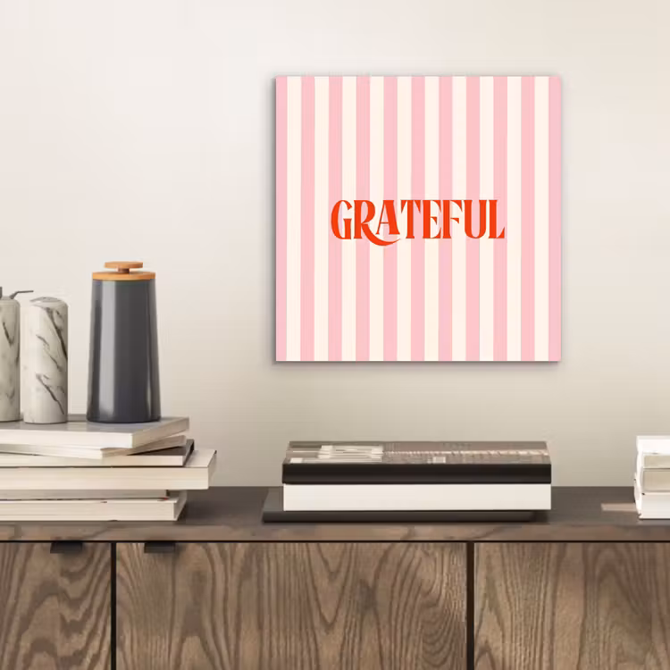 Zachtroze - Rood - Strepen - Grateful aluminium wit klein -sfeer1