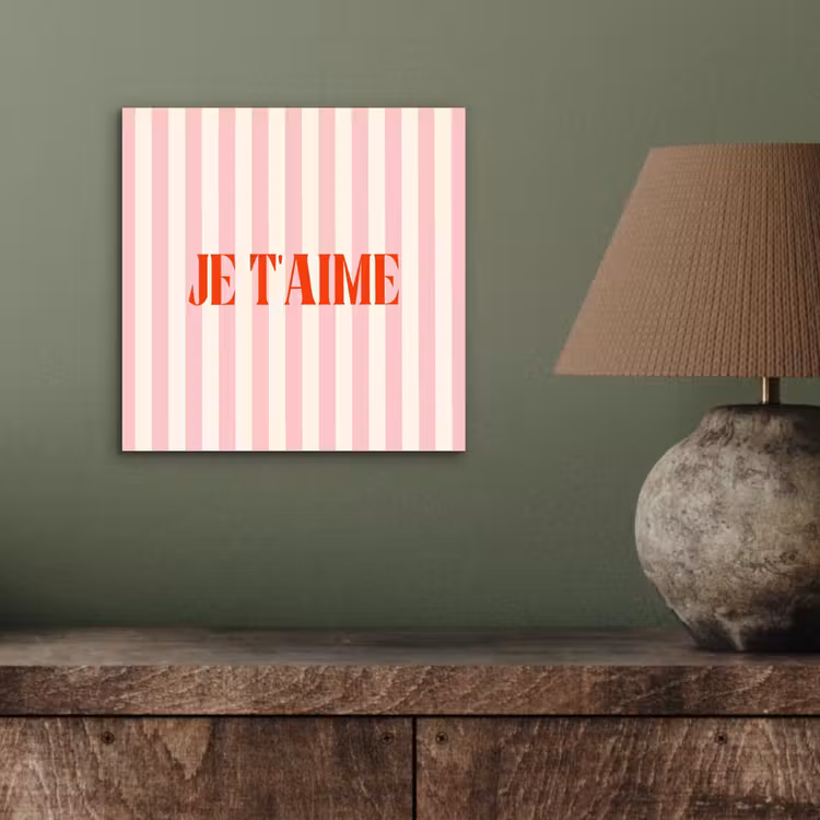 Zachtroze - Rood - Strepen - Je t'aime aluminium wit klein -sfeer2