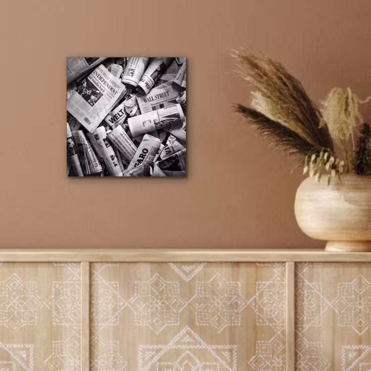 Krant - Stapel - Nieuws - Zwart-wit aluminium wit klein -sfeer4