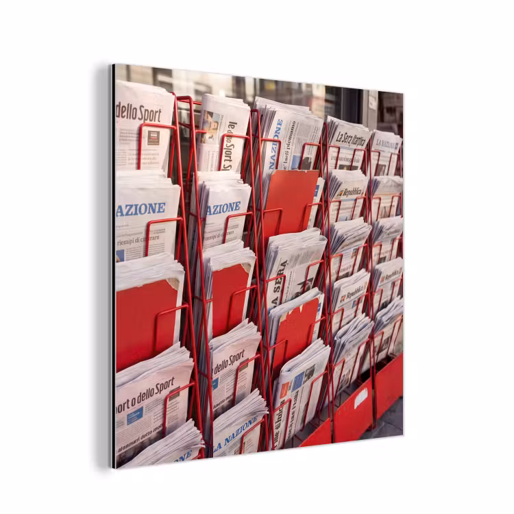 Kranten - Rek - Stedelijk - Dagelijks leven - Rood aluminium wit klein -3d