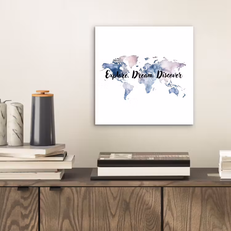 Quote - Wereldkaart - Explore - Aquarel aluminium wit klein -sfeer1
