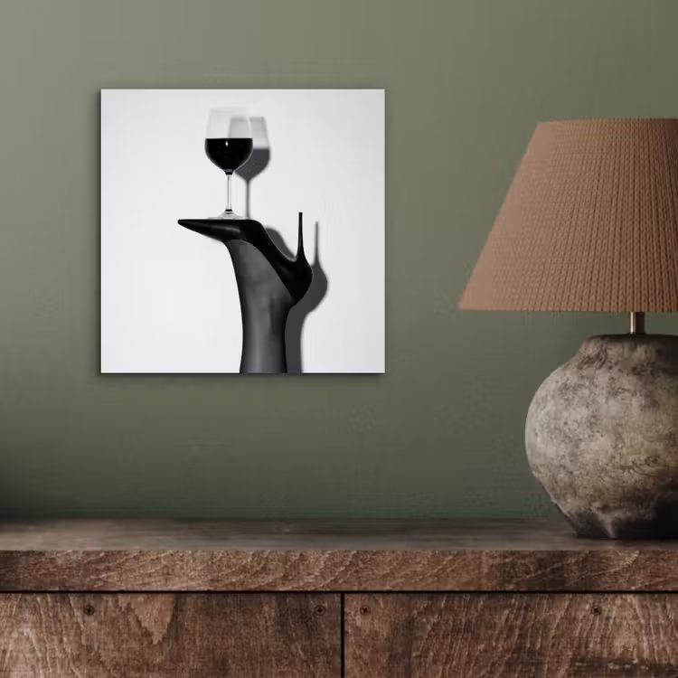 Hak - Wijn - Minimalistisch - Zwart aluminium wit klein -sfeer2