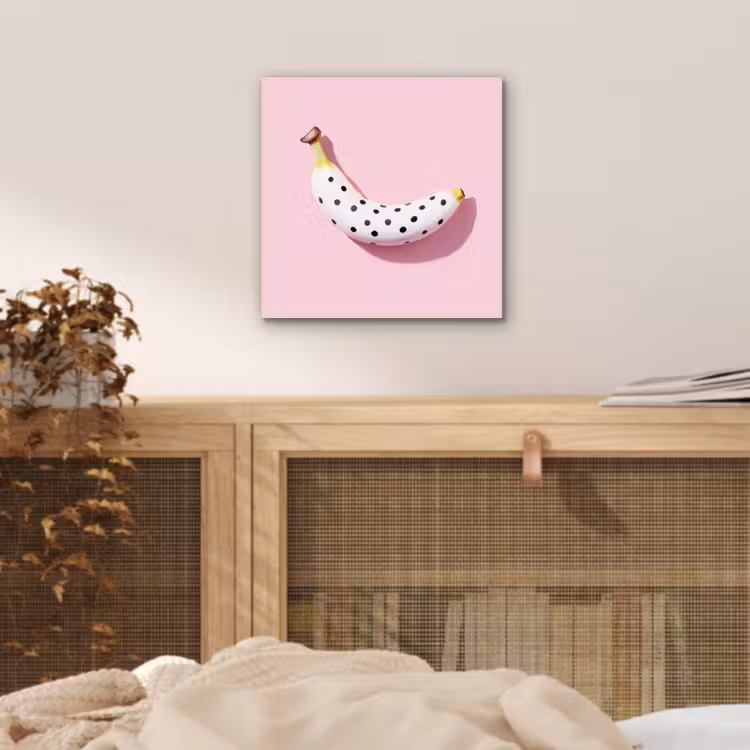 Banaan - Stippen - roze aluminium wit klein -sfeer3