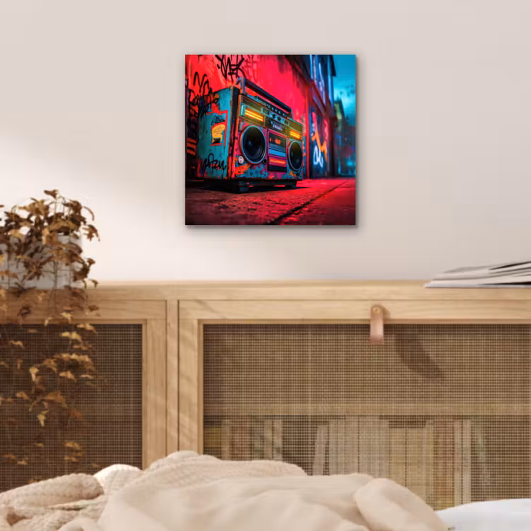 Boombox - Rood - Graffiti - Neon aluminium wit klein -sfeer3