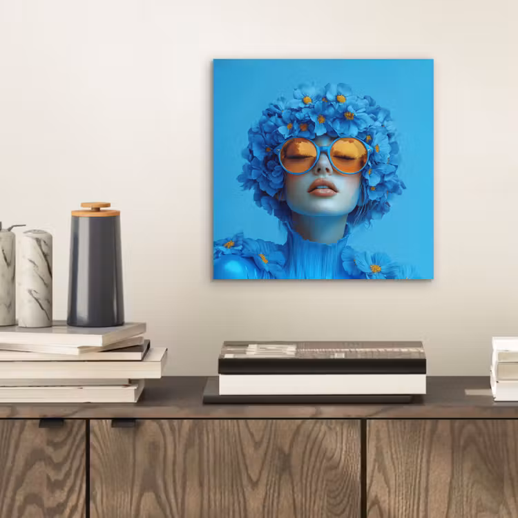 Vrouw - Bloem - Blauw - Modern - Bril - Portret aluminium wit klein -sfeer1