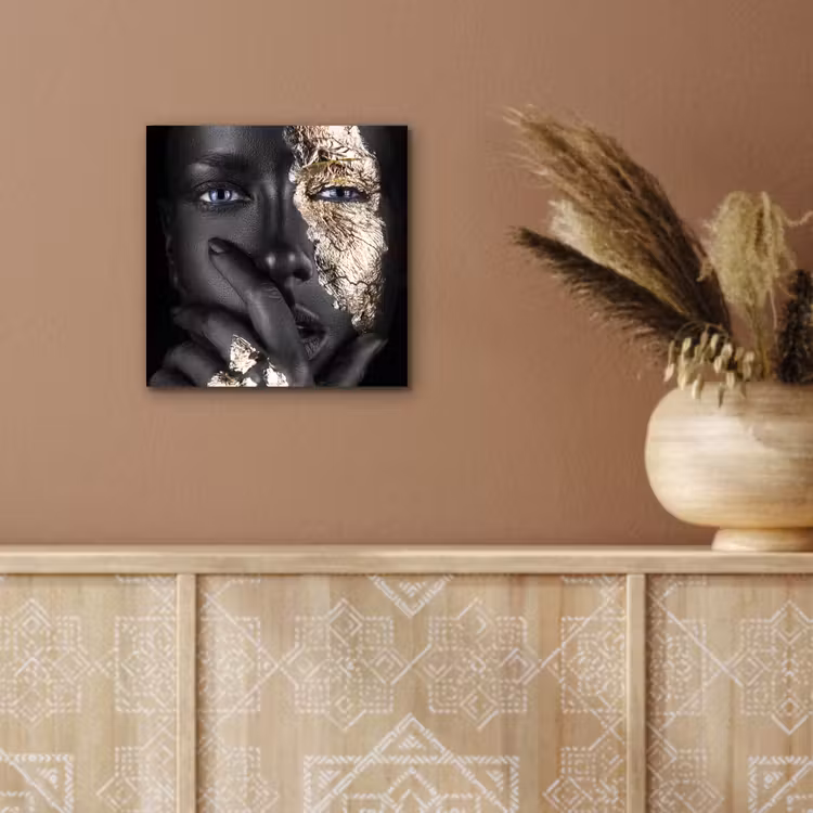 Vrouw - Goud - Zwart - Schmink - Luxe aluminium wit klein -sfeer4