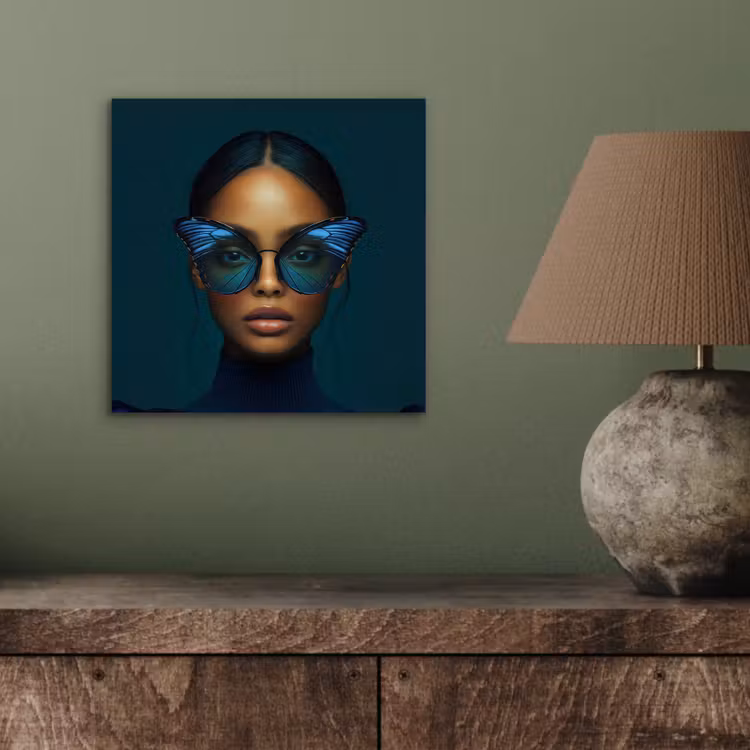 Vrouw - Vlinder - Bril - Blauw - Modern - Portret aluminium wit klein -sfeer2