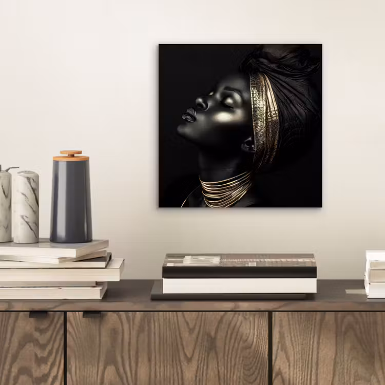 Vrouw - Zwart - Goud - Sieraden aluminium wit klein -sfeer1