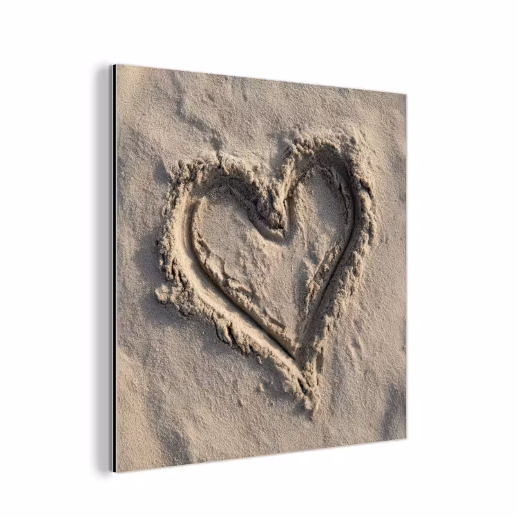 Hartvorm - Getekend - Beige - Zand aluminium wit klein -3d