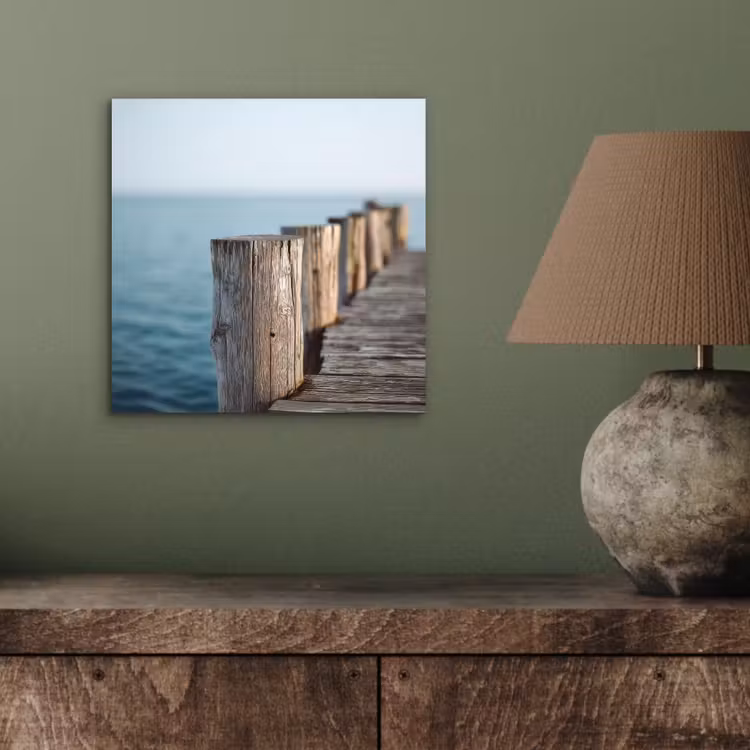 Houten steiger - Helderblauwe lucht aluminium wit klein -sfeer2