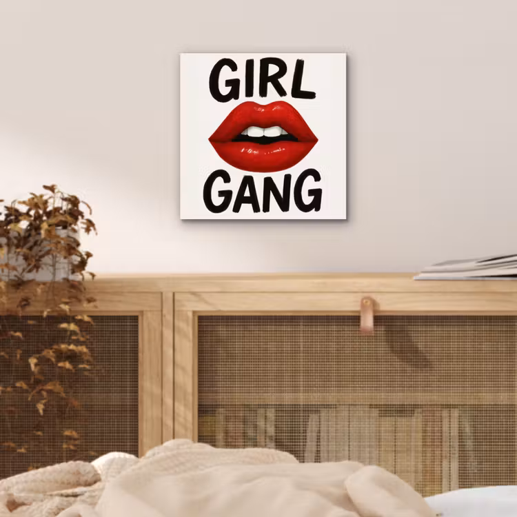 Lip - Girl - Rood - Letters aluminium wit klein -sfeer3
