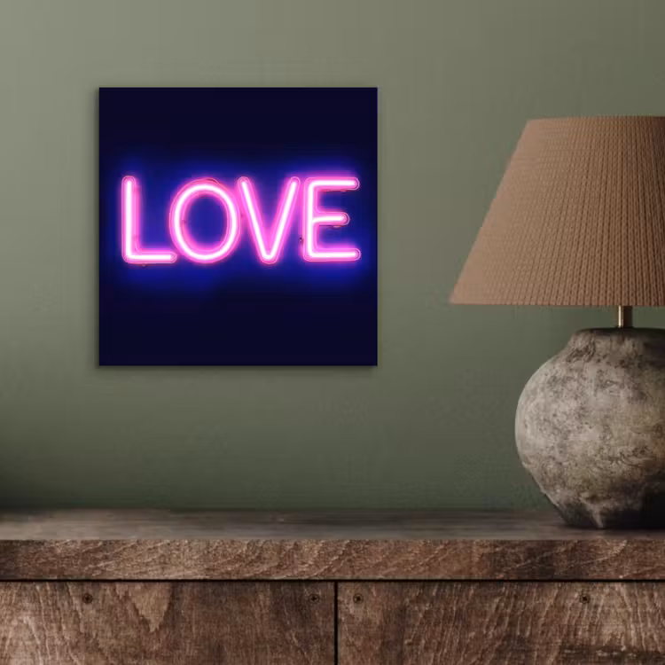 Neon - Love - Valentijn aluminium wit klein -sfeer2