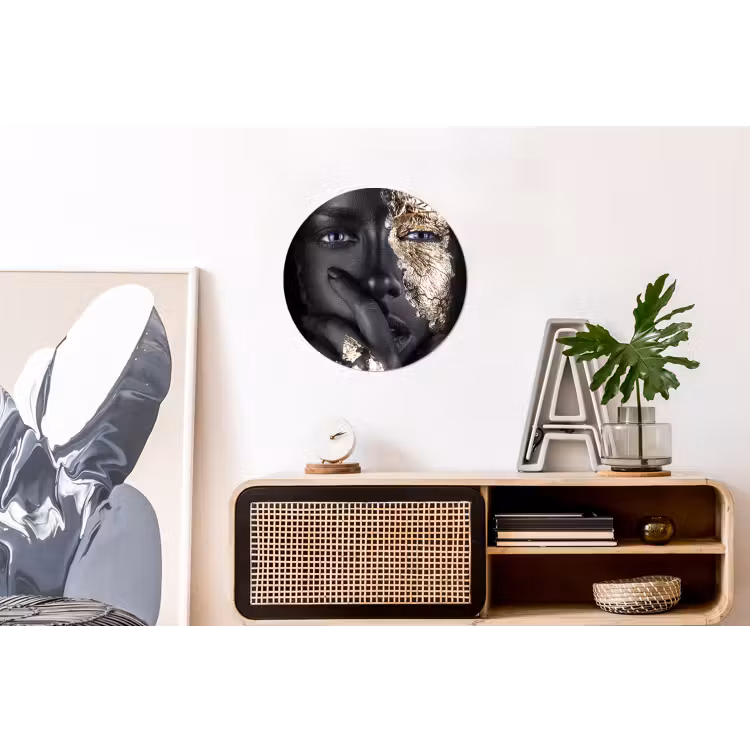 Vrouw - Goud - Zwart - Schmink - Luxe Wandcirkel aluminium klein -kantoor