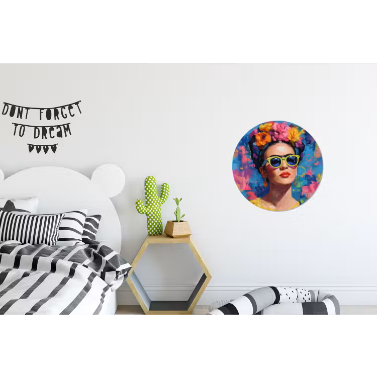 Vrolijk portret - Vrouw - Bloemenkroon Wandcirkel aluminium klein -kinderkamer