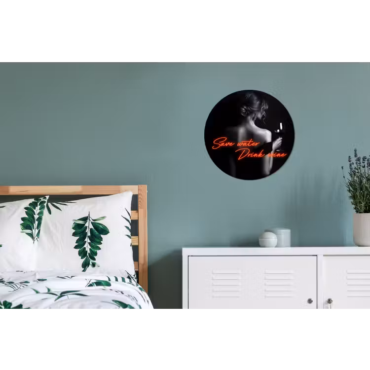 Wijn - Vrouw - Neon - Quote Wandcirkel aluminium klein -slaapkamer
