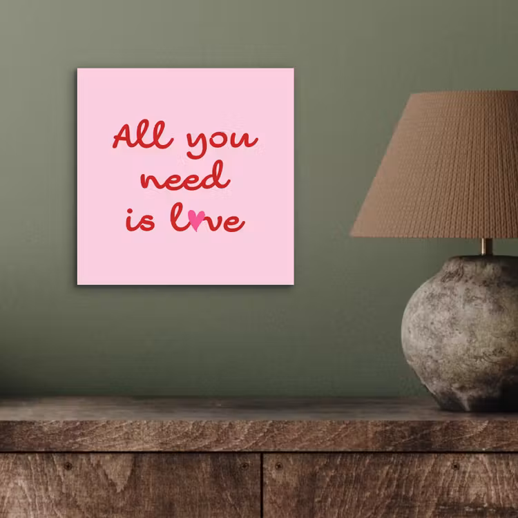 Tekst - Roze - Love - Hart aluminium wit klein -sfeer2