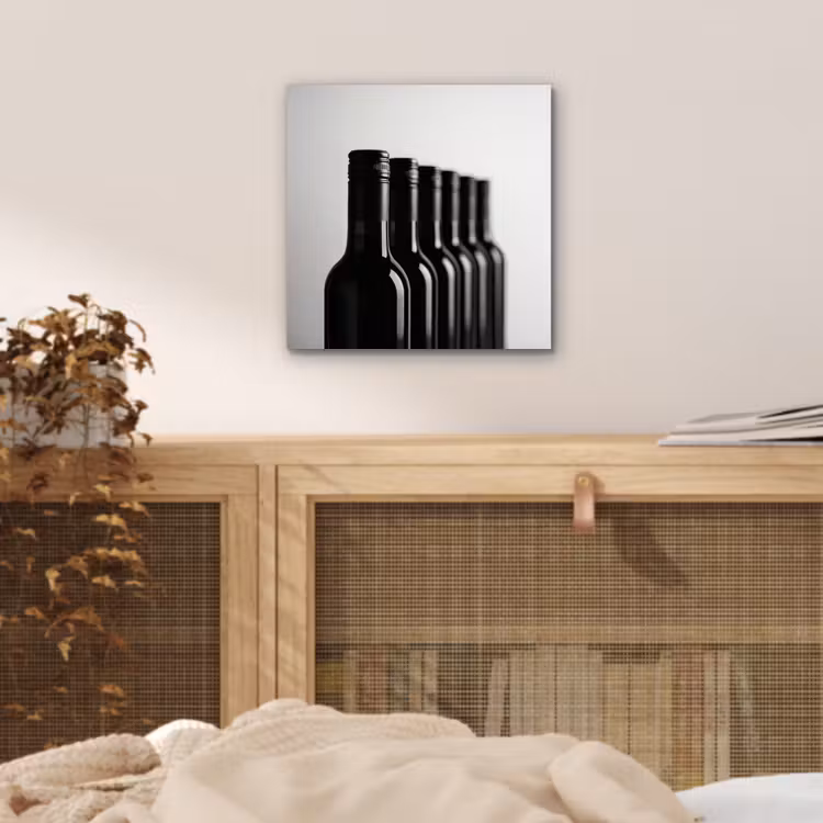 Wijnflessen - Zwart - Minimalistisch aluminium wit klein -sfeer3